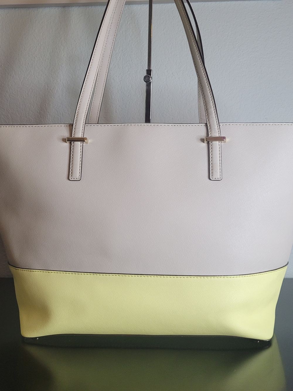 KATE SPADE Cedar Street MEDIUM HARMONY TOTE - Picture 6 of 14